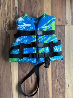 Oceans7 Blue & Green Kids Life Jacket